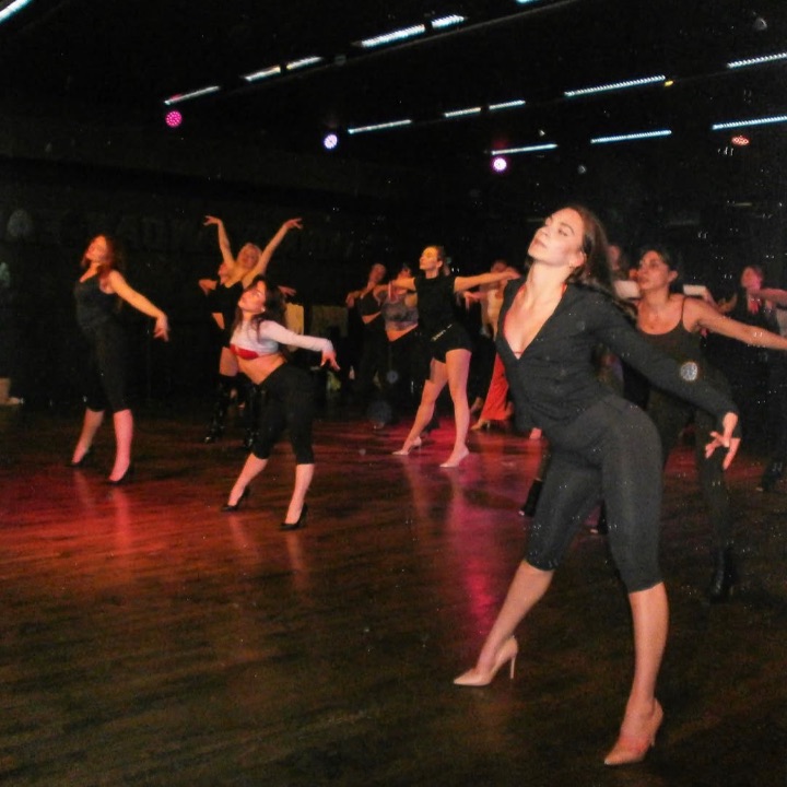 A full studio mid-class